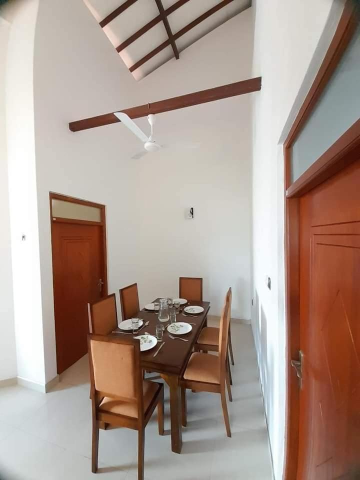 Jasmine Apartments Negombo Eksteriør billede